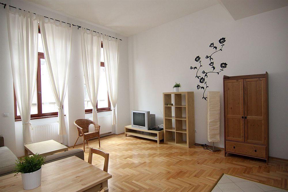 Made Inn Budapest Exterior photo